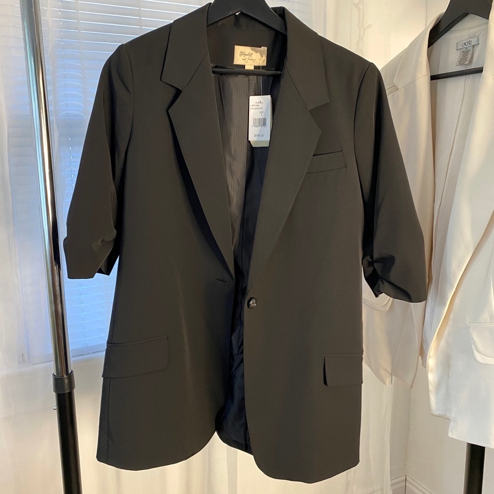 NWT Elizabeth and James Black Blazer Size 8